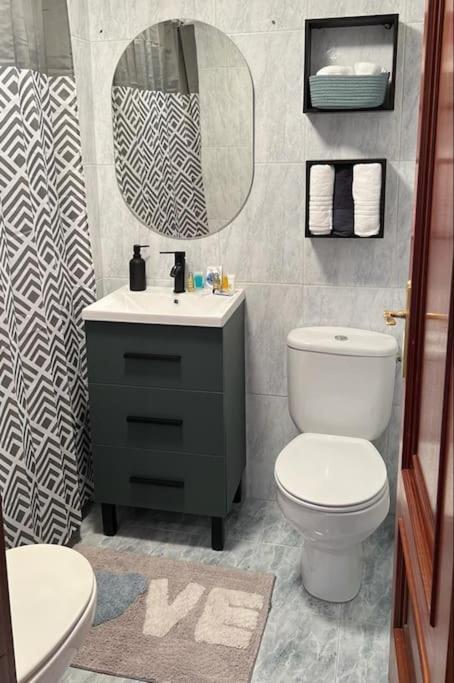 Piso Confort Y Detalles Ourense Apartman Kültér fotó